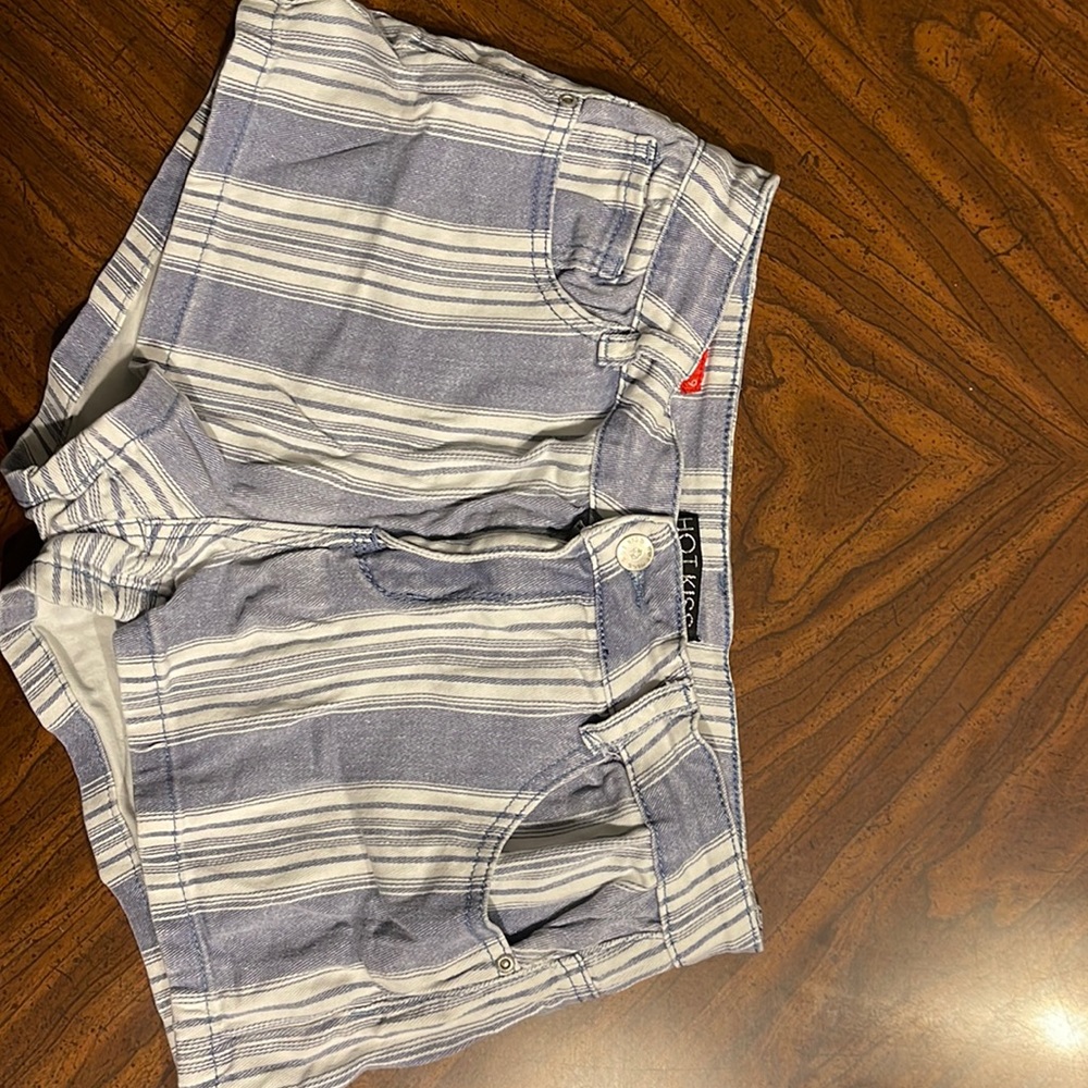 Women’s striped denim shorts